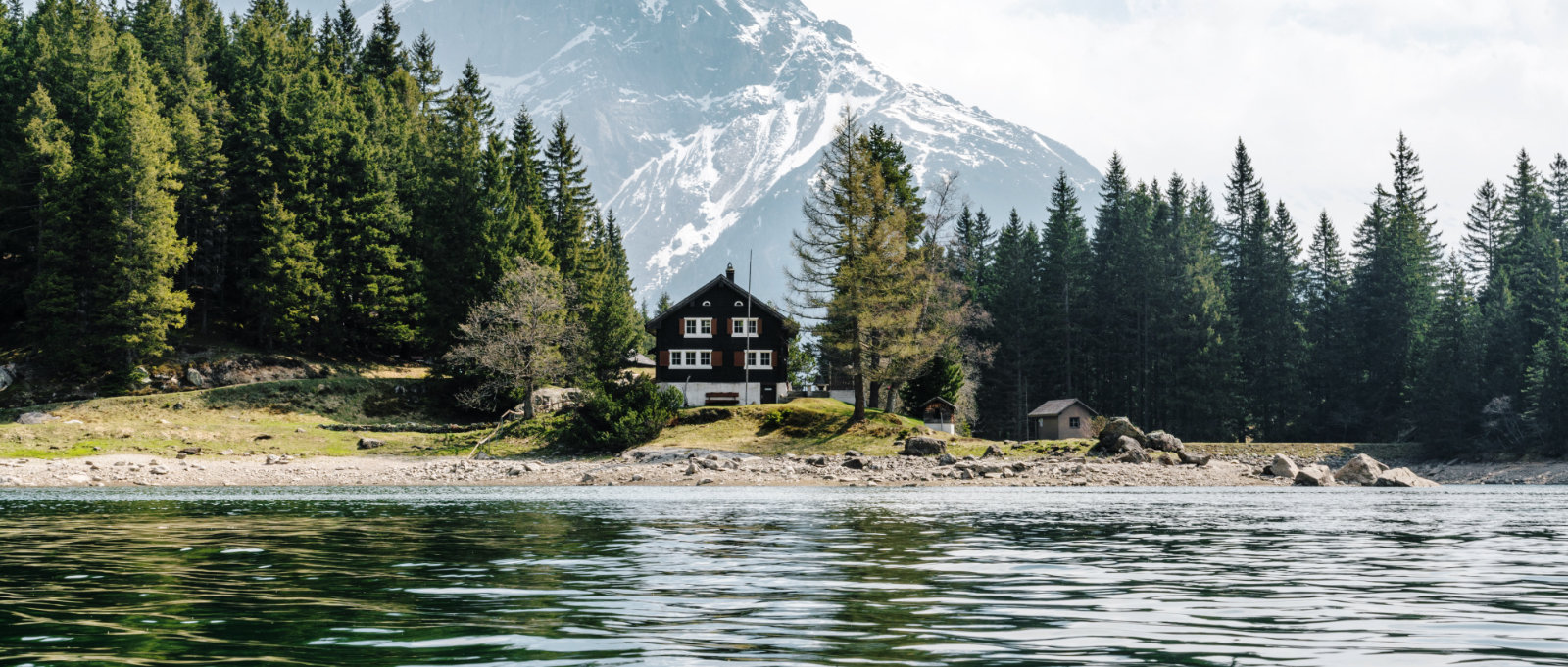 Ein Haus am See mit langer Geschichte und vielen Energien